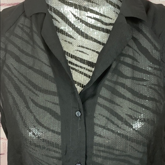 Forever 21 Sheer Top Size Medium - Picture 2 of 5